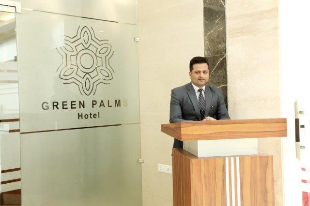 Green Palms Hotel Delhi  Dış mekan fotoğraf